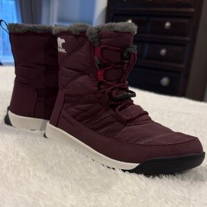 Sorel Women's Dark Red Winter Boots NWT